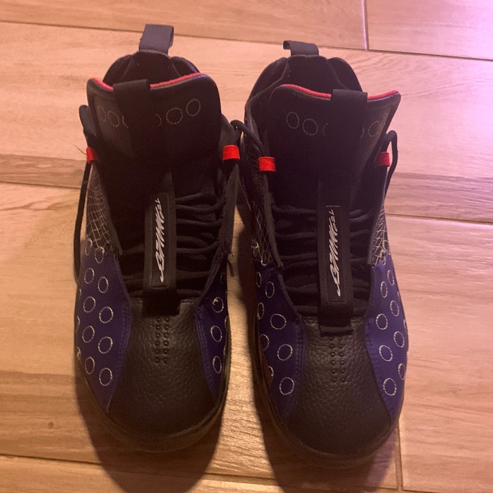 Air Max 720 Waves 8.5
